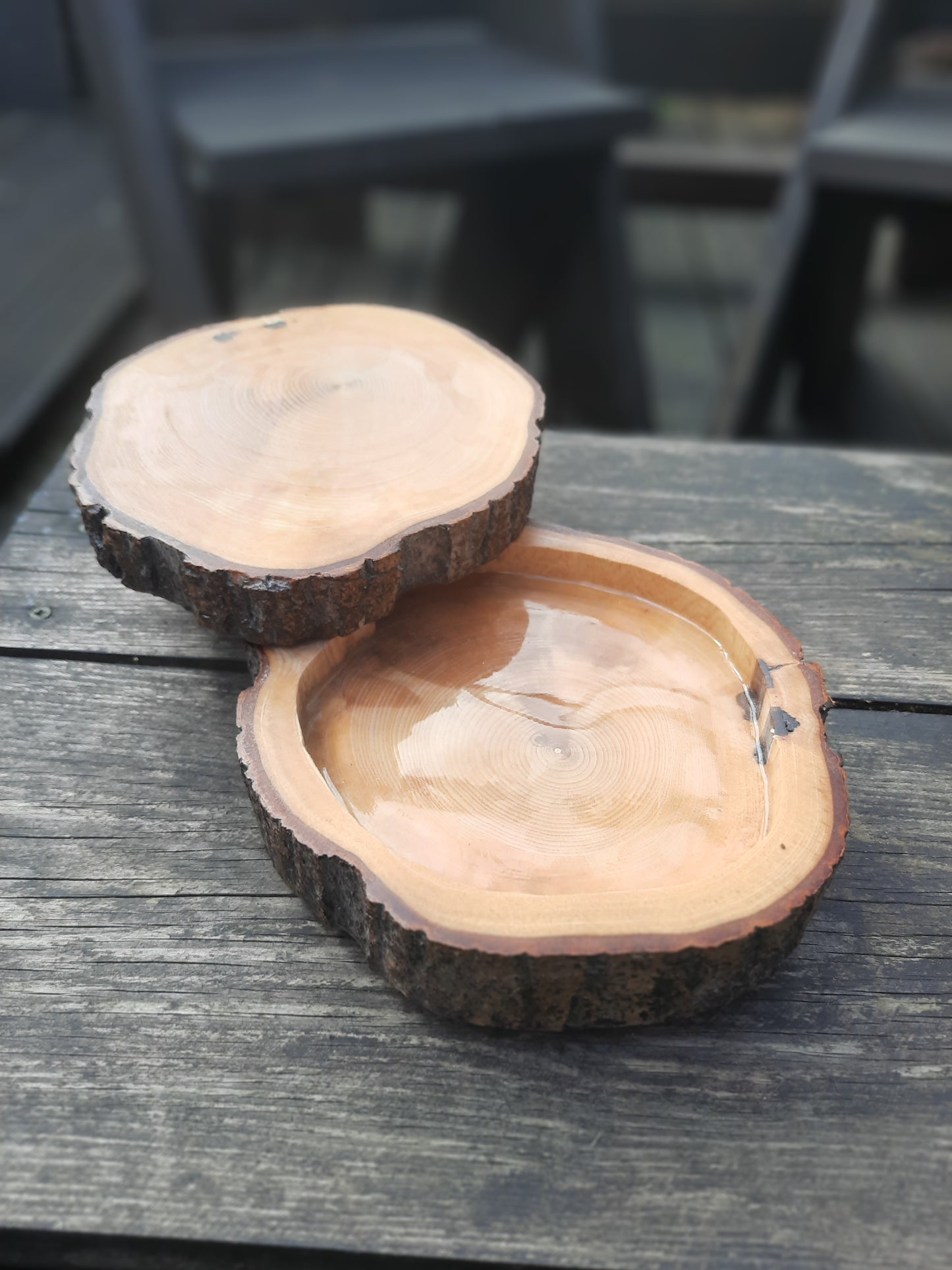 Rustic storage round