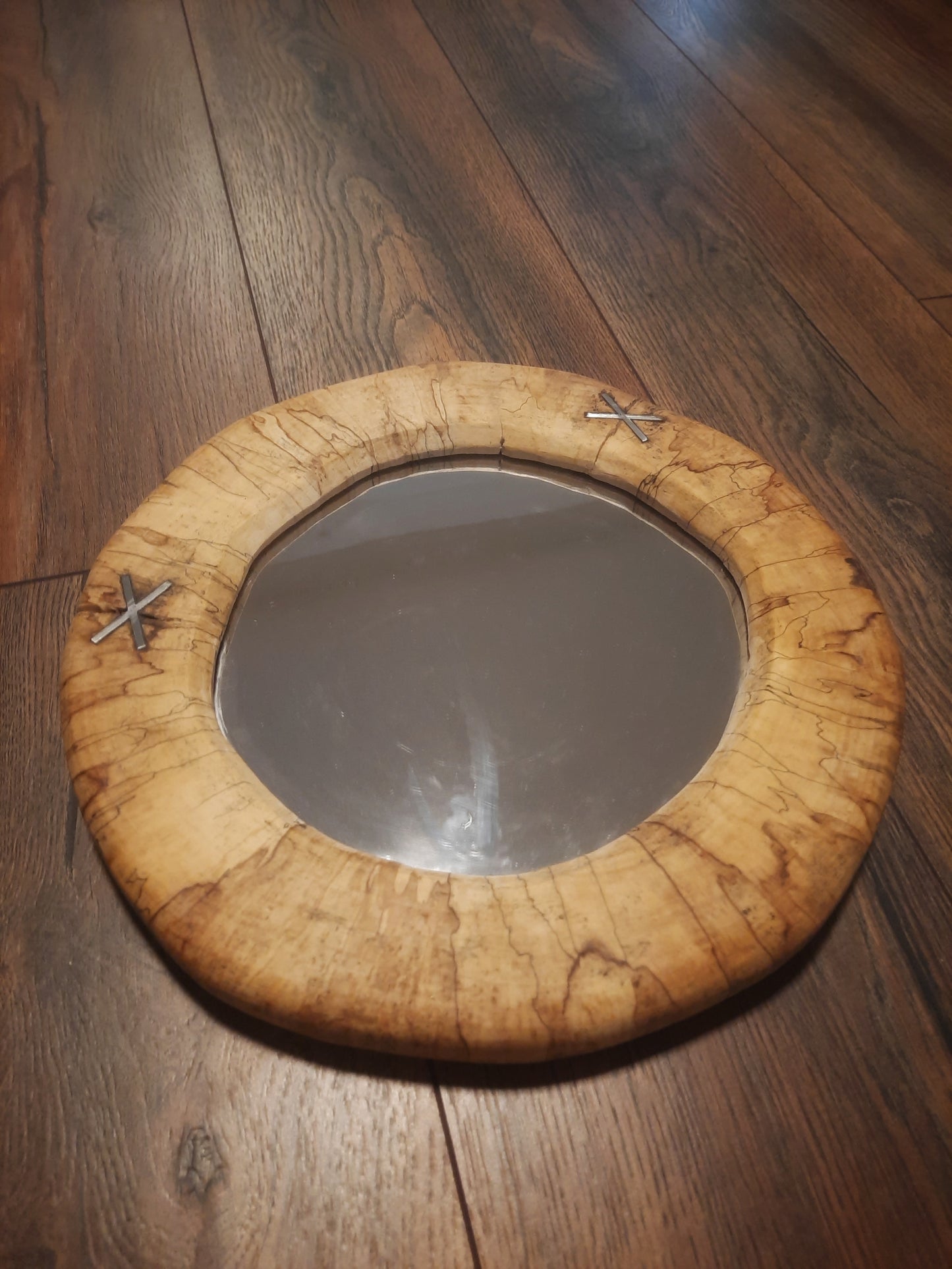 Live edge mirror