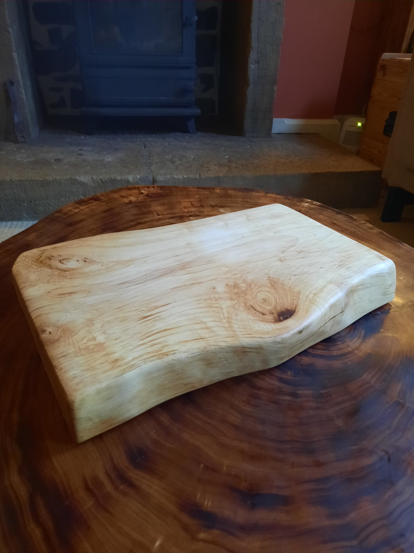 Heavy duty chopping board