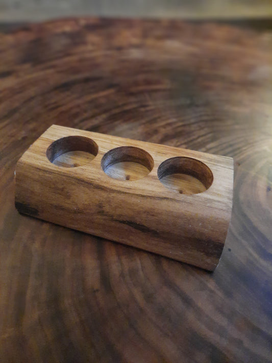 Three light grain tealight holder